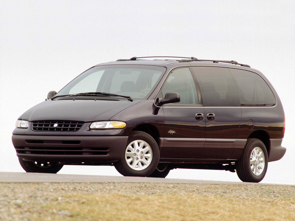 Chrysler Voyager II (GS) 2.4 i (150 Hp)